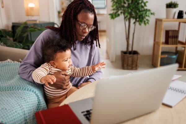 Equilíbrio: Multitarefa entre Trabalho,Família e Autocuidado